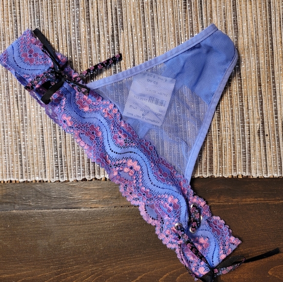 Undie Bundle Victoria Secret Frederick's - Picture 9 of 10